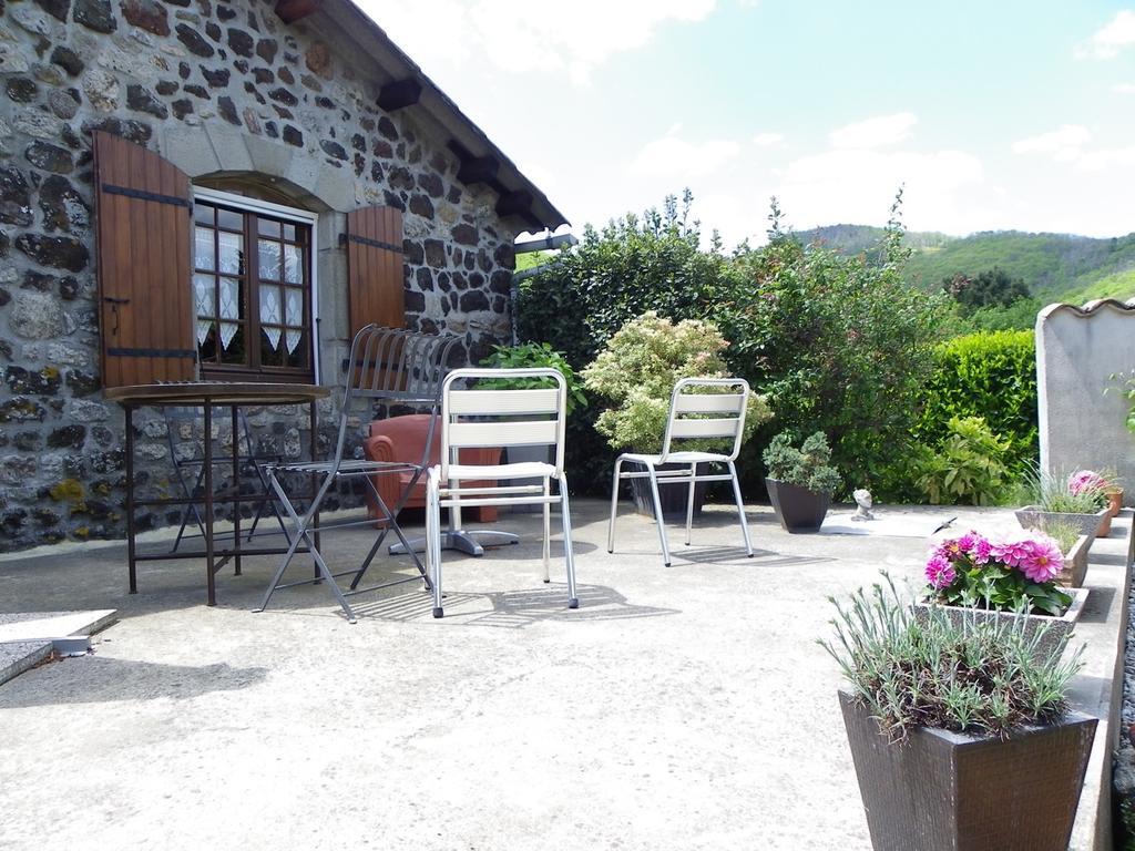 Bed and Breakfast Le Cabanon Thueyts Экстерьер фото